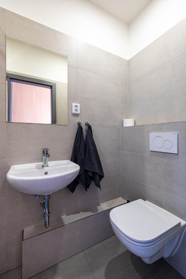 Hotel Zimni Stadion Slaný Kültér fotó